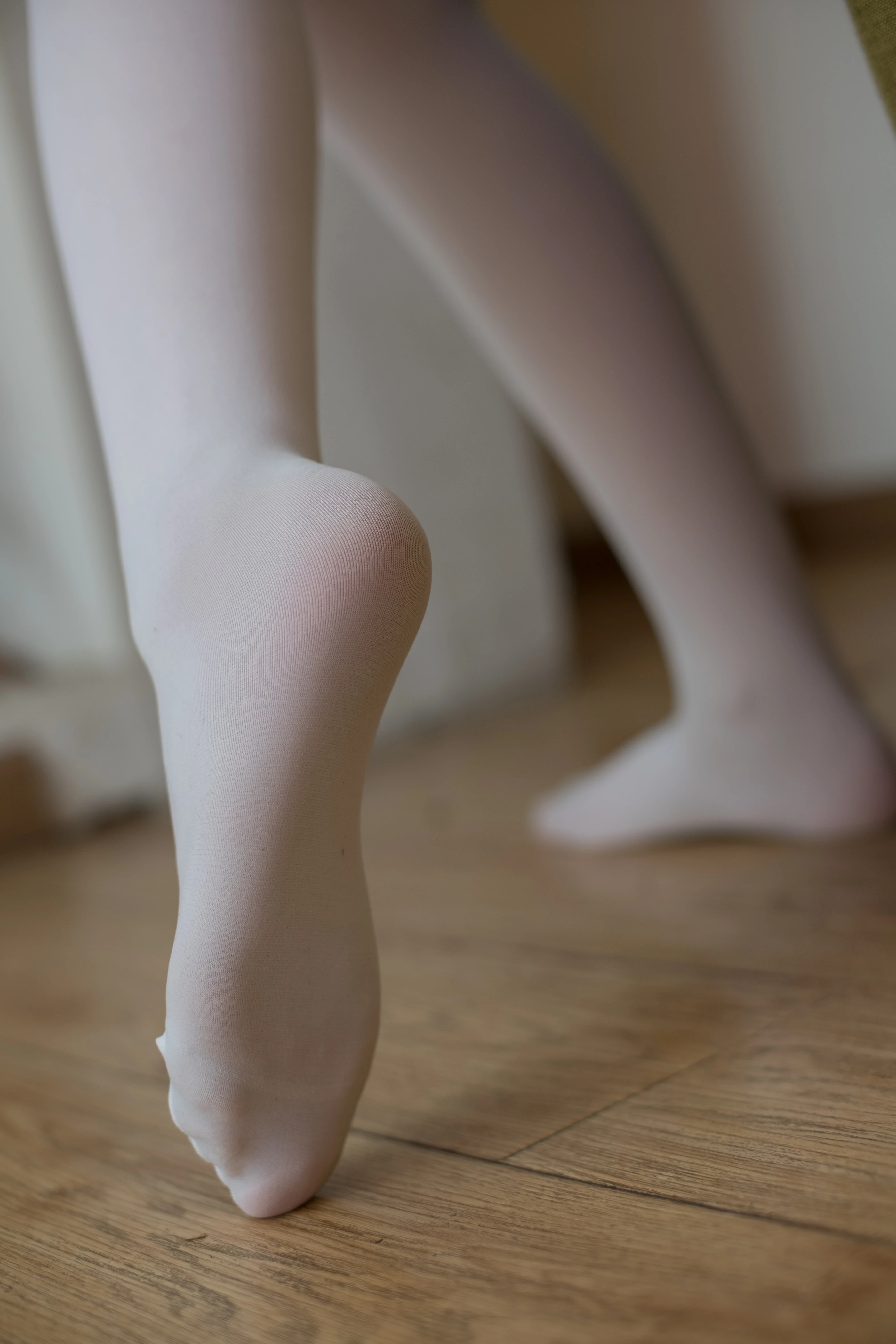 森萝财团 R15-021 [71P]插图8